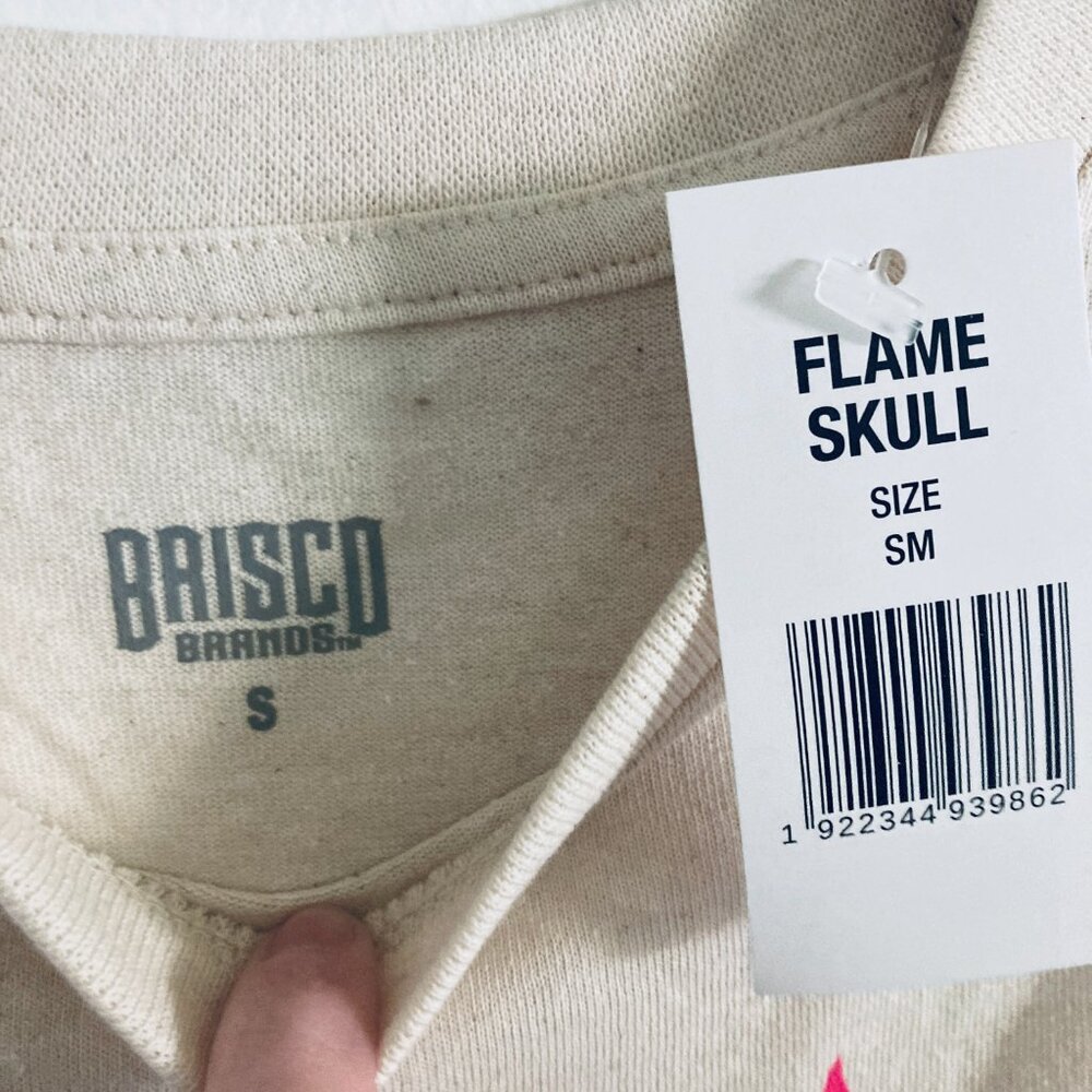 🍒 5/$25 🍒 Graphic T Shirt Everything is Fine Flaming Skull - Picture 5 of 5